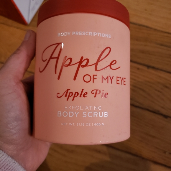 Body Prescriptions Apple of My Eye Body Scrub - Picture 1 of 3